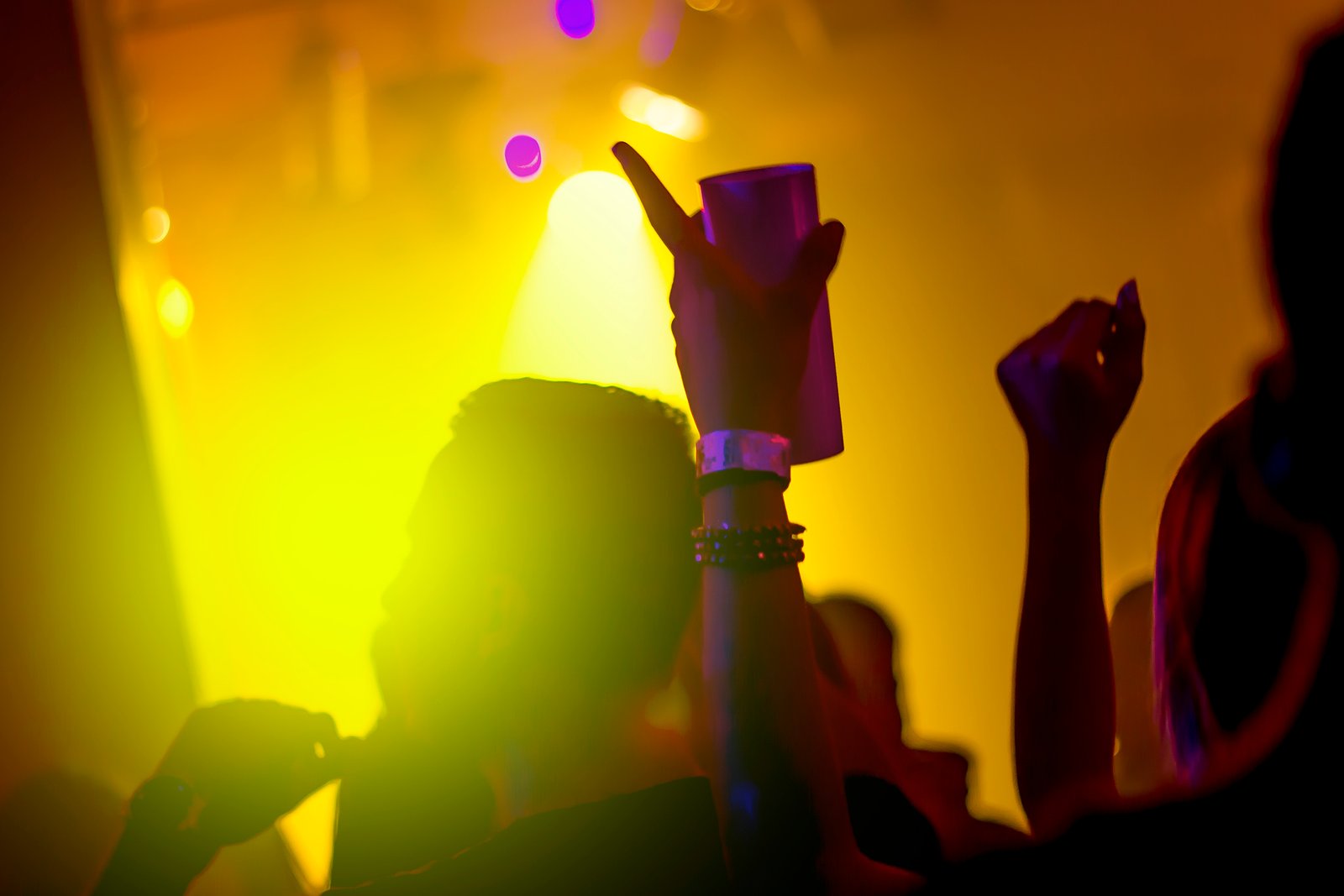 Bikini 28.10.2016-Kenzi Marinho-revista-backstages-bikini-club (37)