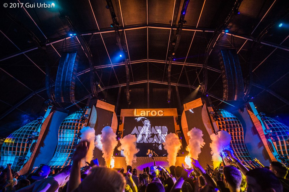 Adriano Pagani-laroc-revista-backstages