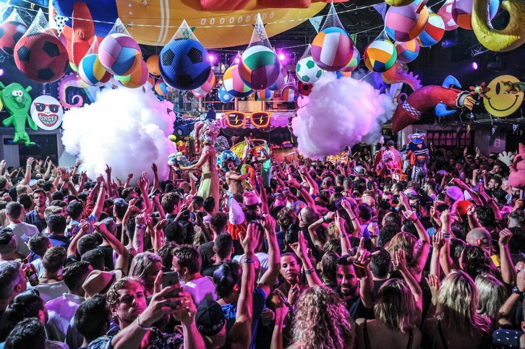 elrow-festival-confirma-sua-primeira-edicao-no-brasil-em-2017-revista-backstages